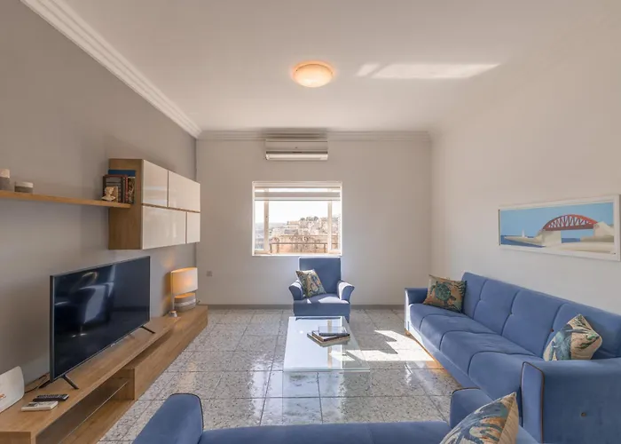 Harbour View - Large 2br * Valletta