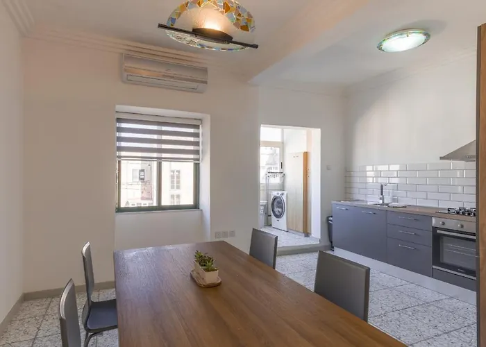 Harbour View - Large 2br *